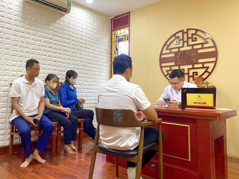 Bác sĩ Trần Hải Long mang đến giải pháp điều trị viêm khớp dạng thấp toàn diện cho hàng nghìn người bệnh
