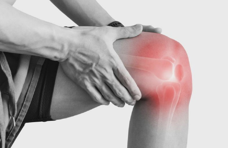 Viêm đa khớp gây ra những ảnh hưởng nghiêm trọng đến chất lượng cuộc sống của người bệnh