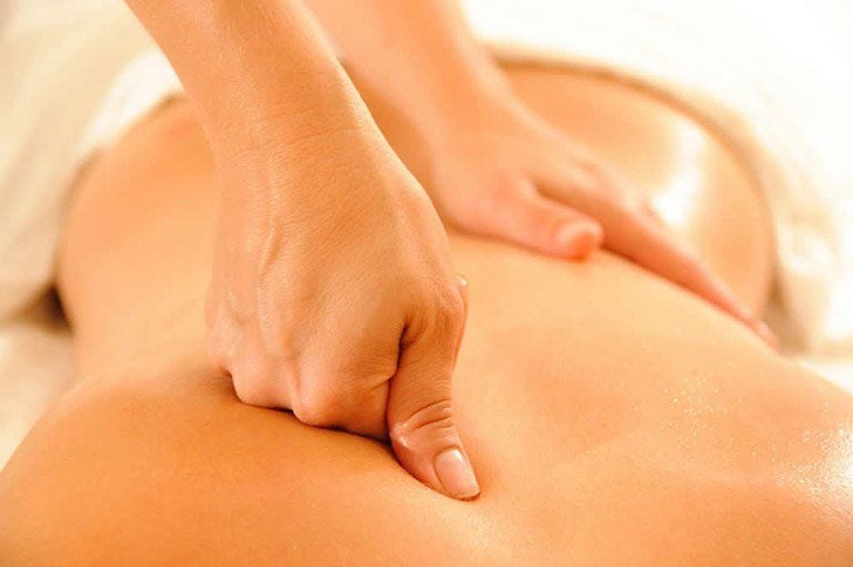 Bấm huyệt có nhiều đặc điểm nổi bật giúp cải thiện sức khỏe tổng thể