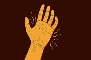 Bàn tay yếu dần, tê bì liên tục – Dấu hiệu suy yếu khí huyết cần chú ý