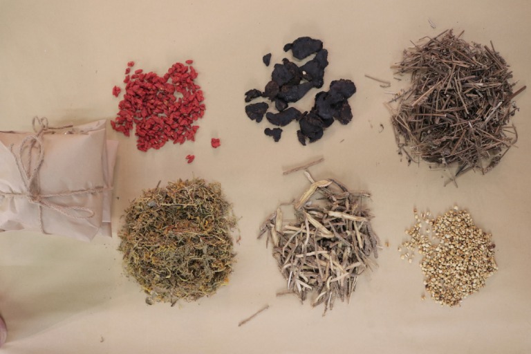 Bài thuốc điều trị thoái hóa khớp của Nam Y Đỗ Minh Đường được bác sĩ chuyên khoa trực tiếp kê đơn